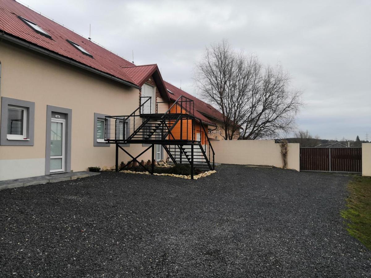 Vehlovice Apartments Mělník Eksteriør billede