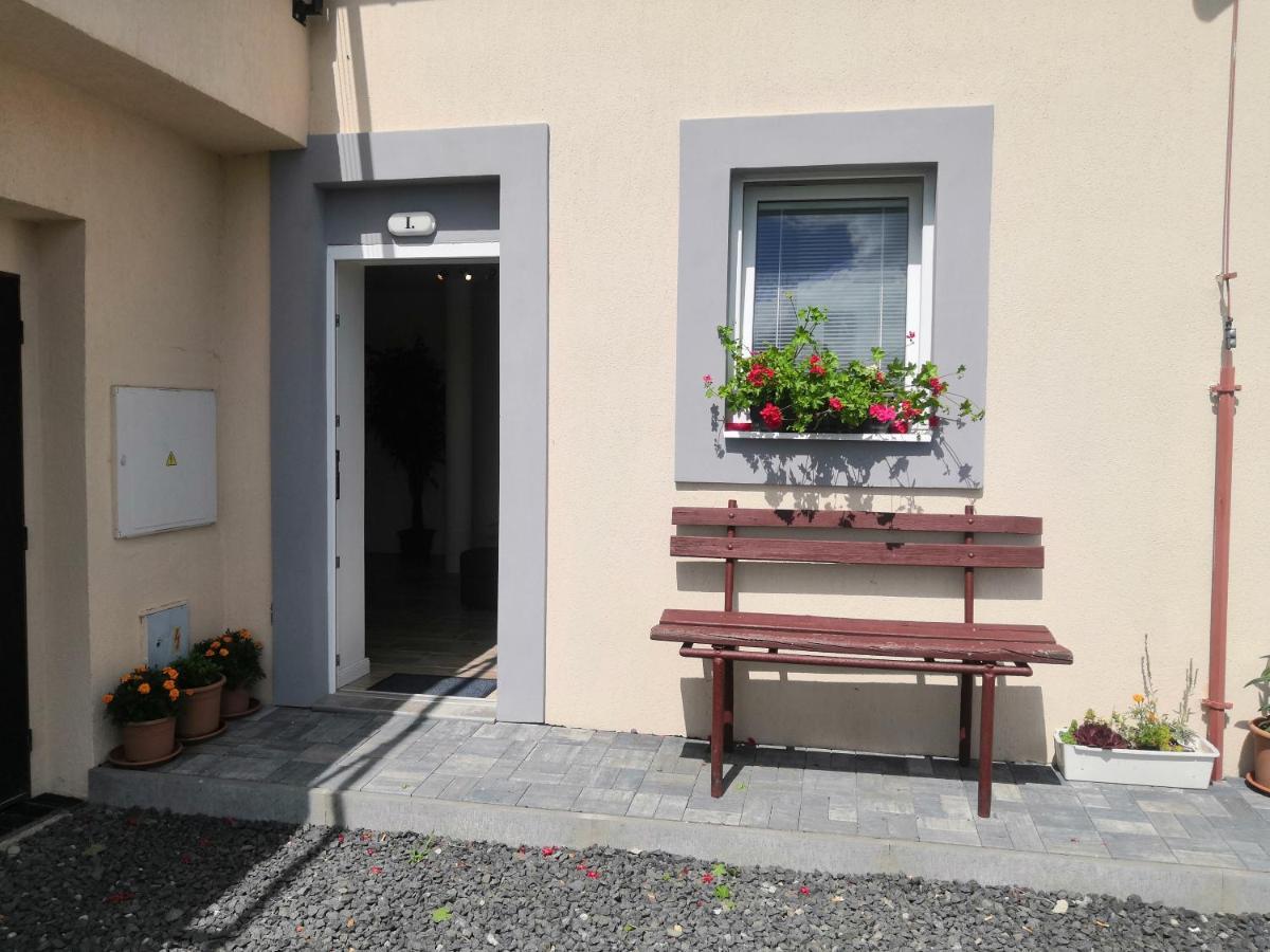 Vehlovice Apartments Mělník Eksteriør billede