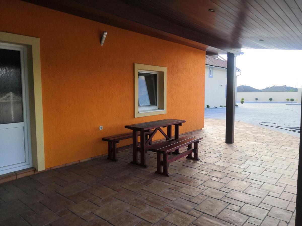 Vehlovice Apartments Mělník Eksteriør billede