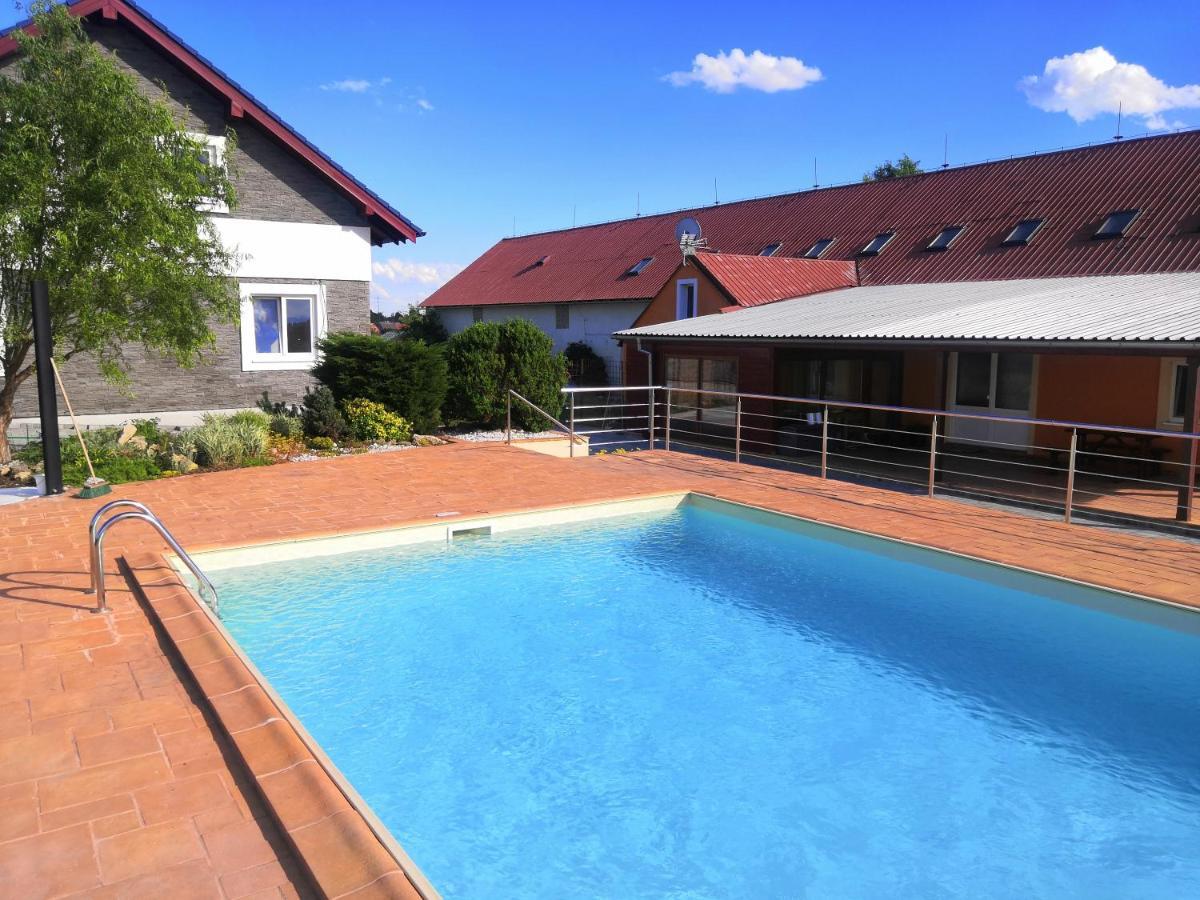 Vehlovice Apartments Mělník Eksteriør billede